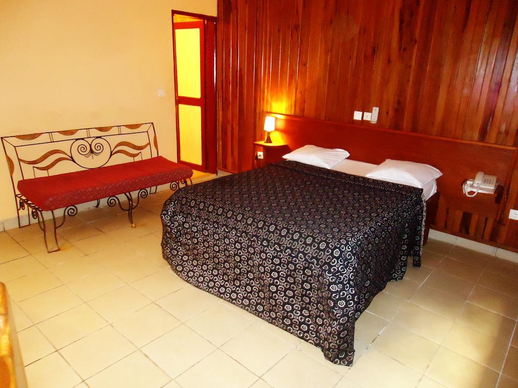 SAFFANA hôtel Douala Quarto foto